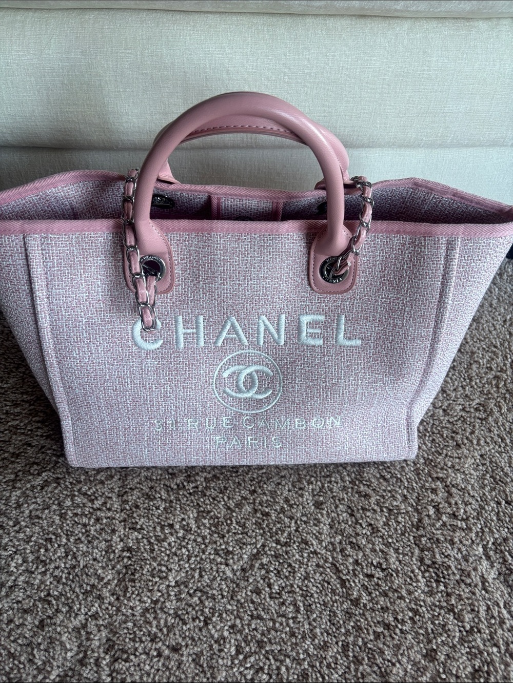 Designer Inspired Tote - Picture 6 of 6